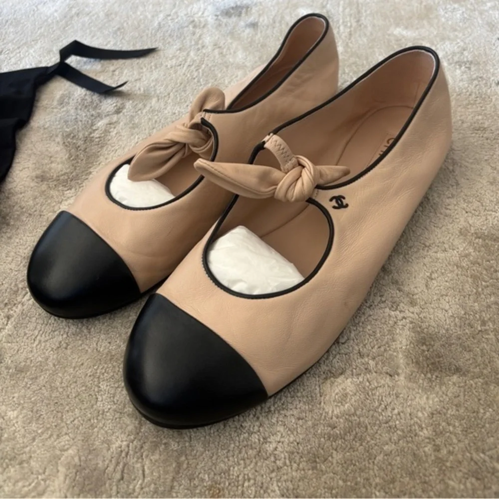 **CHANEL** Two-Tone Beige and Black Flats Mary Jane Size 42